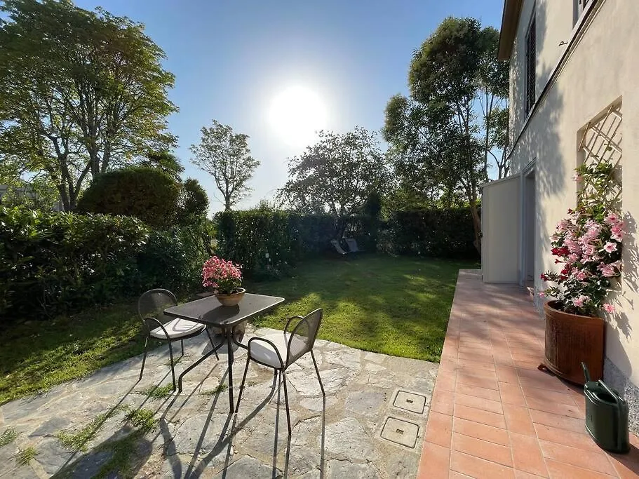 Carpineto1: Appartamento Con Giardino Vicino Siena Montecchio